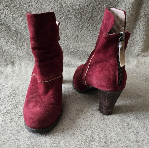 Shoe The Bear Bijou burgundy suede ankle boots size 8 - Picture 1 of 14